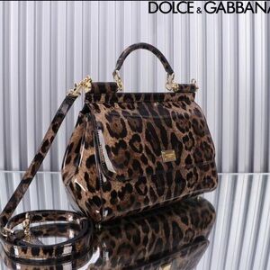 Brand new ! Comes with receipts!